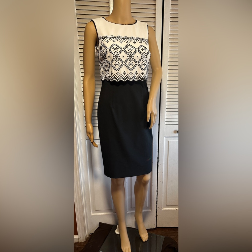 Antonio Melani Sleeveless Sheath Dress Black & White with Embroidery